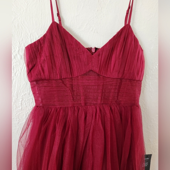 Lulus NWT Red Dress M - Picture 2 of 5